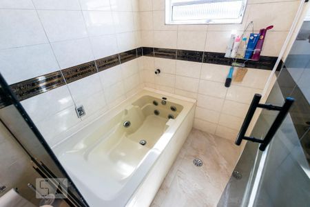 Casa à venda com 200m², 3 quartos e 2 vagas2o. Andar - Suíte 3/ Banheiro