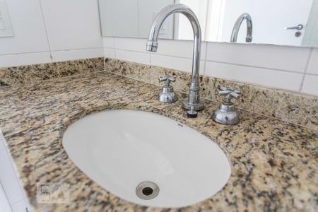 Apartamento para alugar com 74m², 2 quartos e 2 vagas Apartamento para alugar com 74m², 2 quartos e 2 vagasBanheiro 1 Pia