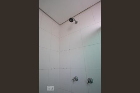 Apartamento para alugar com 74m², 2 quartos e 2 vagas Apartamento para alugar com 74m², 2 quartos e 2 vagasBanheiro Suíte 2 Chuveiro
