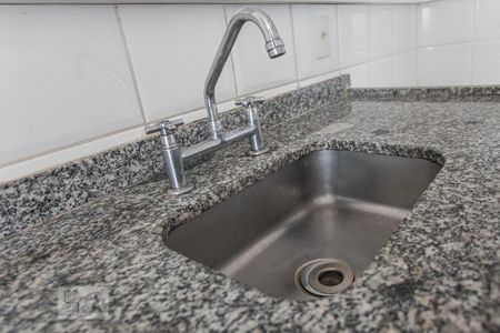 Apartamento para alugar com 74m², 2 quartos e 2 vagas Apartamento para alugar com 74m², 2 quartos e 2 vagasCozinha Pia