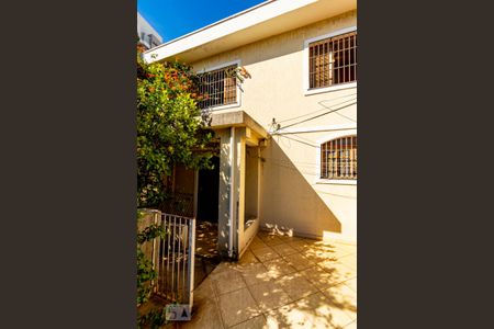 Fachada de casa à venda com 4 quartos, 320m² em Vila Clementino, São Paulo