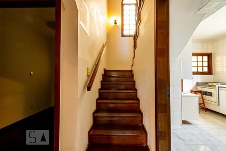 Escada de casa à venda com 4 quartos, 320m² em Vila Clementino, São Paulo