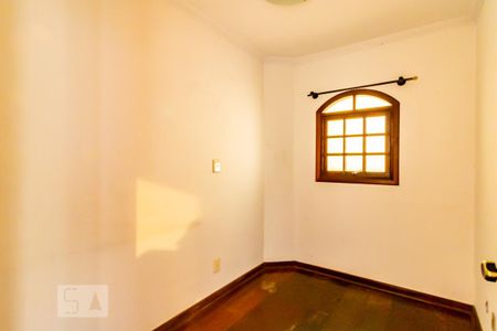 Quarto de casa à venda com 4 quartos, 320m² em Vila Clementino, São Paulo