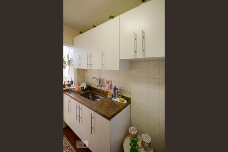 Apartamento à venda com 70m², 2 quartos e 1 vagaCozinha e Área de Serviço