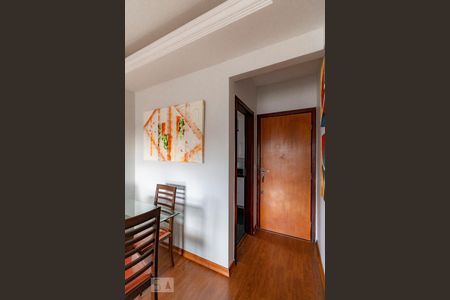 Sala de apartamento à venda com 2 quartos, 56m² em Horto, Belo Horizonte