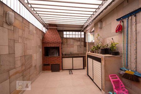 Casa à venda com 115m², 3 quartos e 5 vagasÁrea Externa