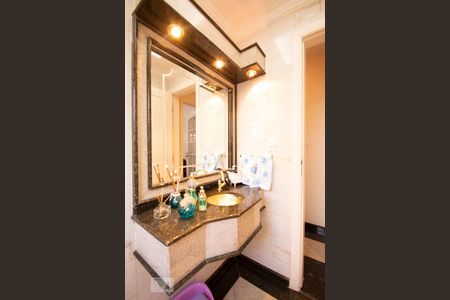 Casa à venda com 115m², 3 quartos e 5 vagasBanheiro