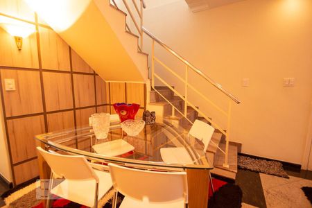 Casa à venda com 115m², 3 quartos e 5 vagasCopa