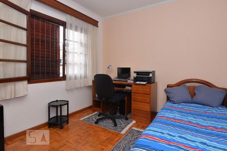 Casa à venda com 230m², 4 quartos e 3 vagas Casa à venda com 230m², 4 quartos e 3 vagasQuarto 2