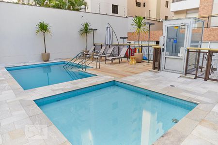 Apartamento à venda com 75m², 2 quartos e 2 vagasÁrea comum - Piscina