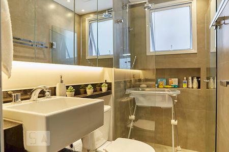 Apartamento à venda com 75m², 2 quartos e 2 vagasBanheiro Social