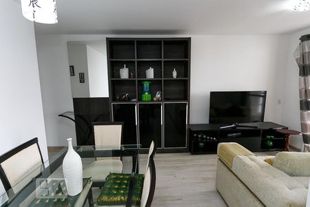 Sala de apartamento para alugar com 3 quartos, 75m² em Jardim Colombo, São Paulo