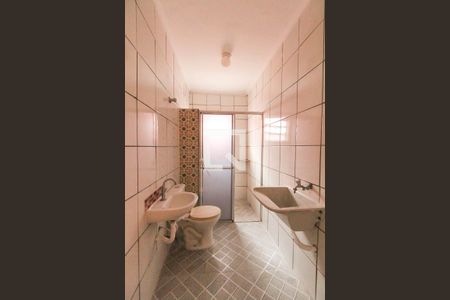 Banheiro/Área de Serviço de casa para alugar com 1 quarto, 41m² em Vila Regente Feijó, São Paulo