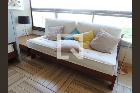 Apartamento à venda com 107m², 3 quartos e 2 vagasVaranda