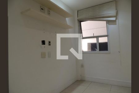 Apartamento à venda com 107m², 3 quartos e 2 vagasQuarto 3 - Armários