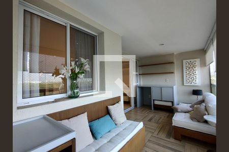 Apartamento à venda com 107m², 3 quartos e 2 vagasVaranda