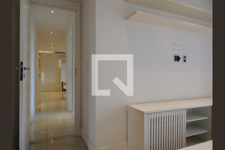 Apartamento à venda com 107m², 3 quartos e 2 vagasQuarto 2 - Suíte