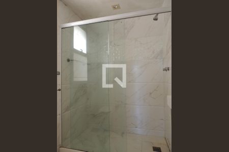 Apartamento à venda com 107m², 3 quartos e 2 vagasBanheiro da Suíte 2