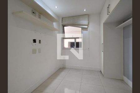 Apartamento à venda com 107m², 3 quartos e 2 vagasQuarto 3 - Armários