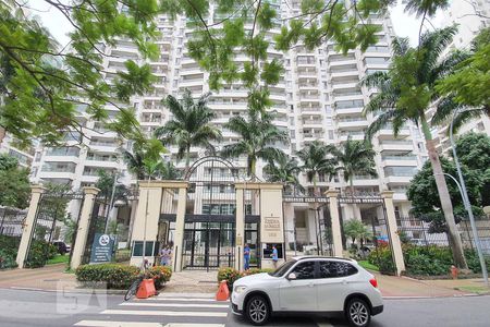 Apartamento à venda com 107m², 3 quartos e 2 vagasFachada do Condo