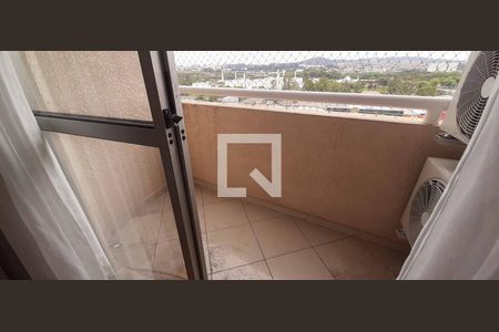 Sacada de apartamento à venda com 3 quartos, 74m² em Quitaúna, Osasco