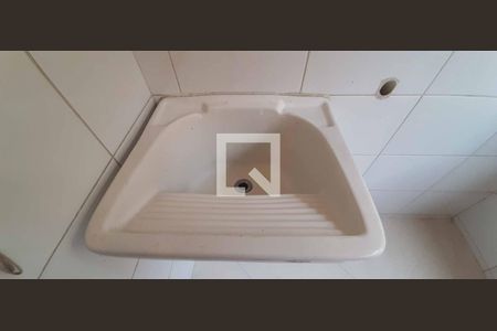 Apartamento à venda com 74m², 3 quartos e 1 vagaÁrea de Serviço