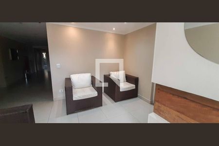 Apartamento à venda com 74m², 3 quartos e 1 vagaÁrea comum