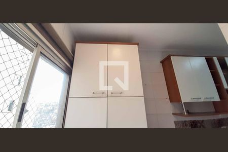 Apartamento à venda com 74m², 3 quartos e 1 vagaÁrea de Serviço