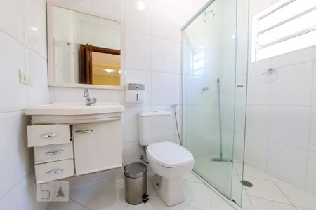 Casa à venda com 213m², 3 quartos e 1 vaga Casa à venda com 213m², 3 quartos e 1 vagaBanheiro da Suite 2