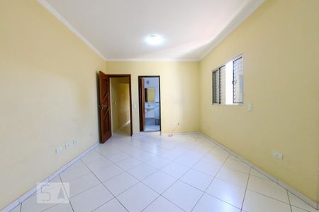 Casa à venda com 213m², 3 quartos e 1 vaga Casa à venda com 213m², 3 quartos e 1 vagaSuite 2
