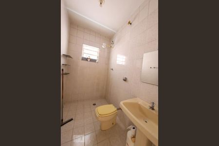 Casa à venda com 213m², 3 quartos e 1 vaga Casa à venda com 213m², 3 quartos e 1 vagaBanheiro