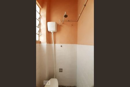 Apartamento para alugar com 95m², 3 quartos e sem vaga Apartamento para alugar com 95m², 3 quartos e sem vagaBanheiro de Serviço