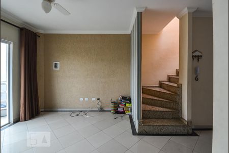Sala de casa de condomínio à venda com 3 quartos, 190m² em Baeta Neves, São Bernardo do Campo