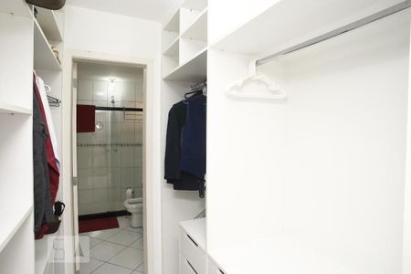 Apartamento à venda com 120m², 3 quartos e 1 vagaCloset