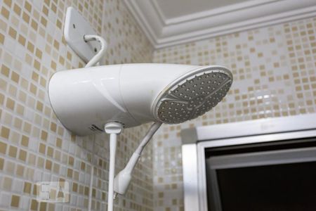 Apartamento à venda com 59m², 2 quartos e 2 vagasChuveiro