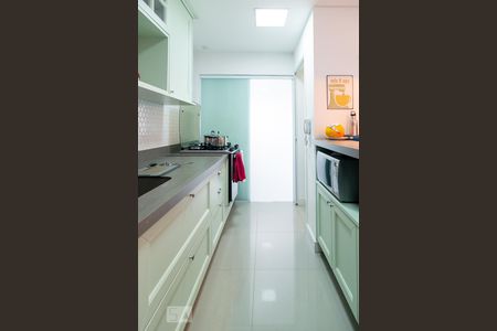 Apartamento à venda com 92m², 2 quartos e 2 vagasCozinha