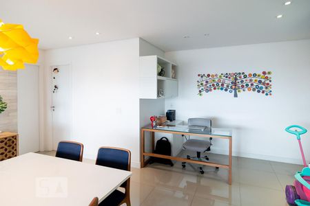 Sala de apartamento à venda com 2 quartos, 92m² em Jardim das Acácias, São Paulo