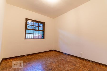 Casa para alugar com 120m², 3 quartos e 5 vagasQuarto 2