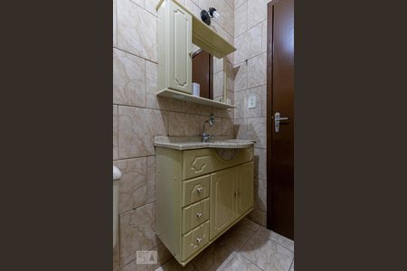 Casa para alugar com 120m², 3 quartos e 5 vagasBanheiro