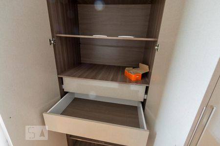 Armário quarto1 de apartamento à venda com 2 quartos, 40m² em Conjunto Habitacional Padre Manoel da Nóbrega, São Paulo