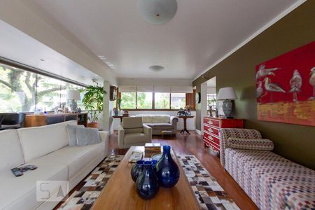 Sala de apartamento para alugar com 4 quartos, 160m² em Auxiliadora, Porto Alegre