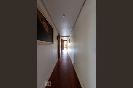 Apartamento para alugar com 160m², 4 quartos e 2 vagasCorredor