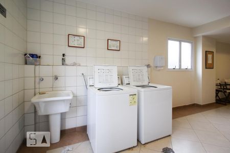 Apartamento para alugar com 52m², 1 quarto e 2 vagasÁrea comum - Lavanderia