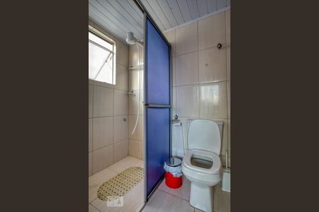 Banheiro de apartamento para alugar com 1 quarto, 40m² em Centro, Curitiba