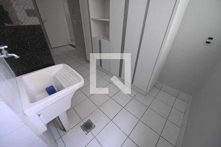 Apartamento para alugar com 79m², 3 quartos e 1 vagaÁrea de Serviço