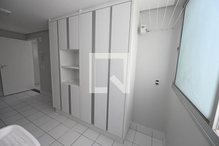 Apartamento para alugar com 79m², 3 quartos e 1 vagaÁrea de Serviço