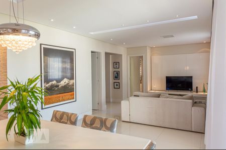 Apartamento para alugar com 123m², 3 quartos e 2 vagas Apartamento para alugar com 123m², 3 quartos e 2 vagasSala