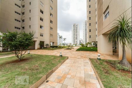 Apartamento para alugar com 123m², 3 quartos e 2 vagas Apartamento para alugar com 123m², 3 quartos e 2 vagasÁrea comum