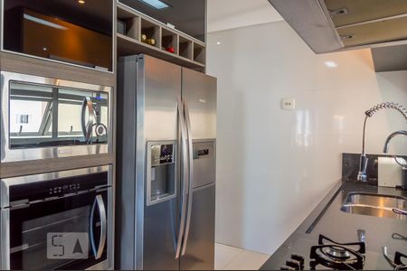 Apartamento para alugar com 123m², 3 quartos e 2 vagas Apartamento para alugar com 123m², 3 quartos e 2 vagasCozinha