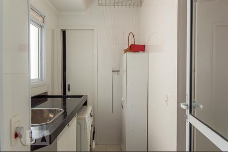 Apartamento para alugar com 123m², 3 quartos e 2 vagas Apartamento para alugar com 123m², 3 quartos e 2 vagasÁrea de Serviço